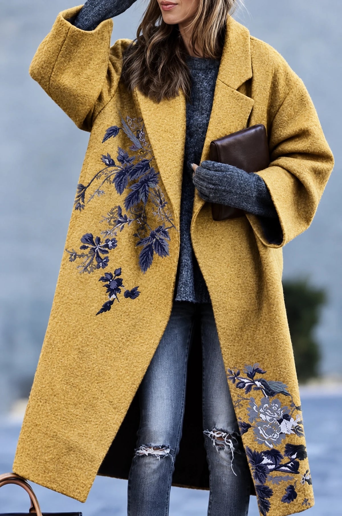 Gul lang frakke med blomsterprint til dame