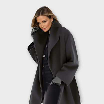 Sort oversize frakke med sjalskrave til dame